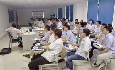 SMT一行赴比亚迪深化交流传动与软件技术