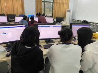 财金学院组织学生参加2021(第六届)金蝶云管理创新杯大赛软件技术交流